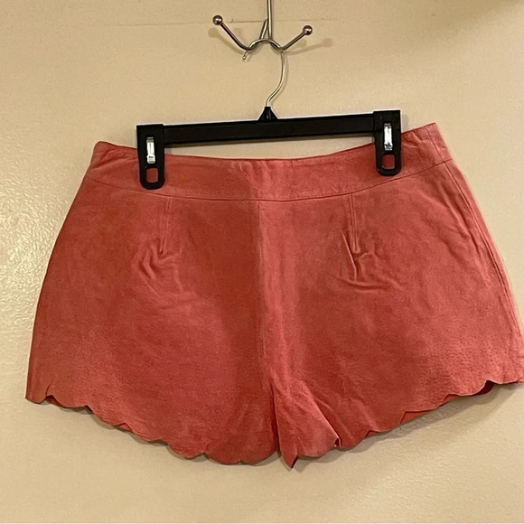 FOREVER 21 Suede Scalloped Shorts in Pink - Picture 3 of 5